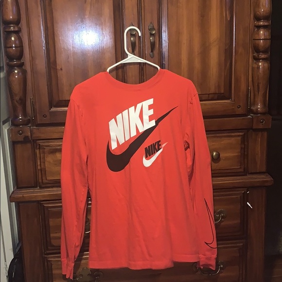 Nike long sleeve shirt - Picture 1 of 1